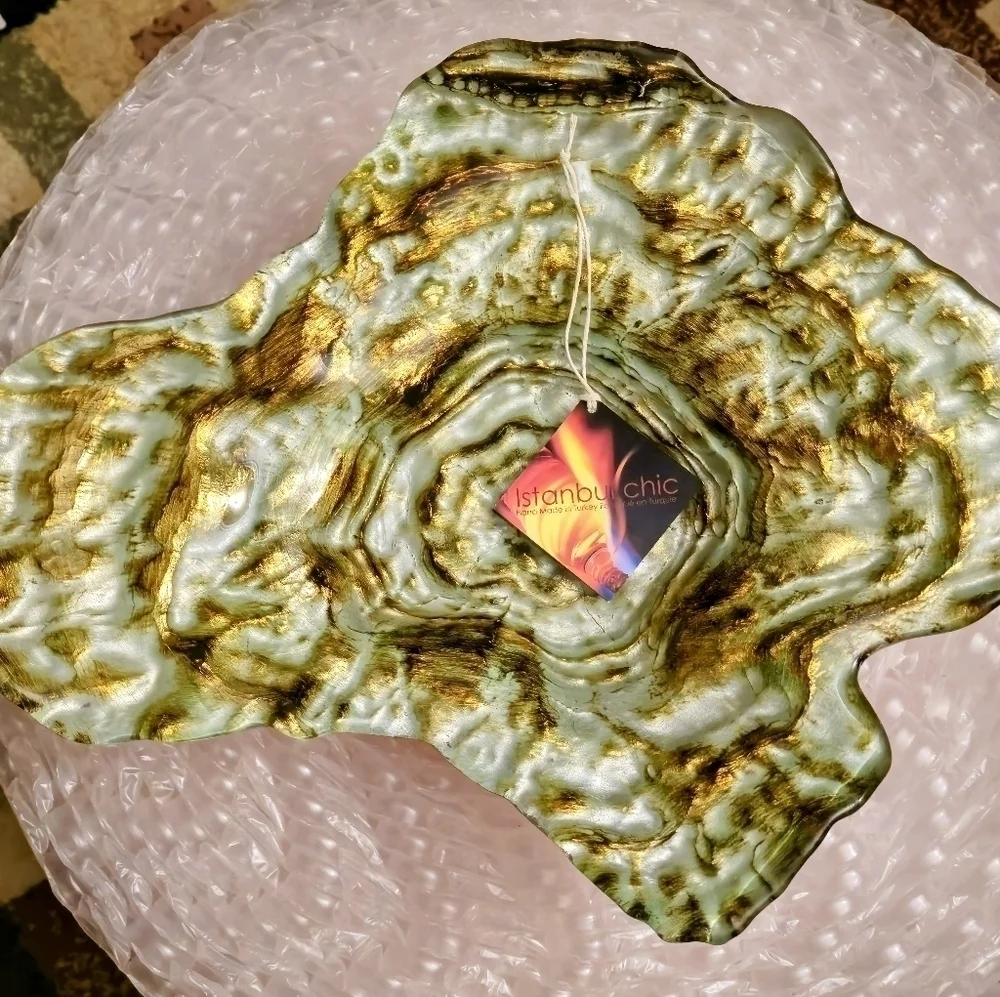 $10 CUT - 14" x 11" Turkish Glass, Clam Shell Hand Painted W/ Gold & Wood Bark - Picture 2 of 12